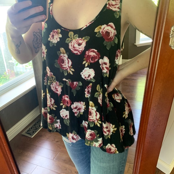 Forever 21 floral tank - Picture 1 of 7